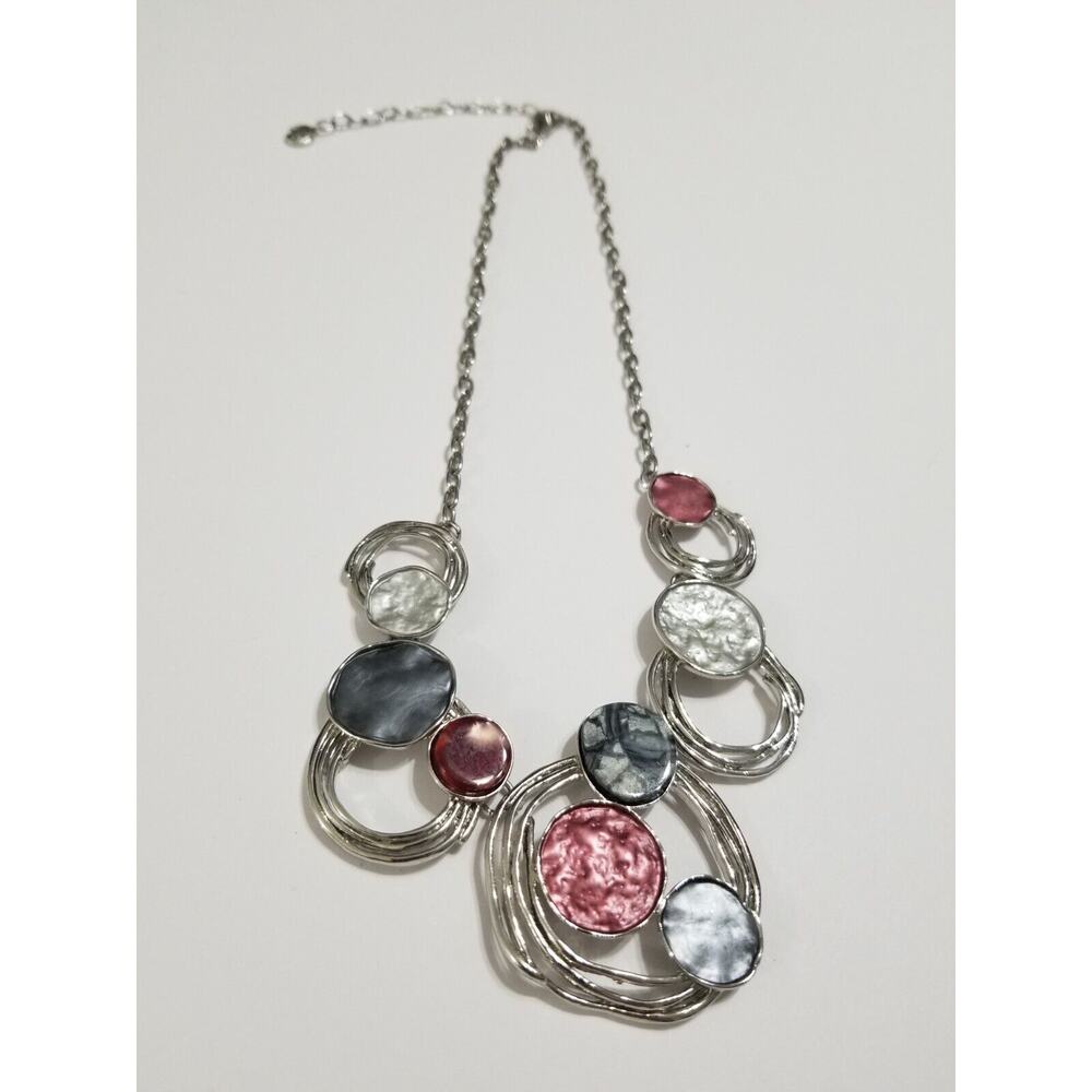 Silvertone 16" necklace with 3" ext. large capital H on hang tag. n133*